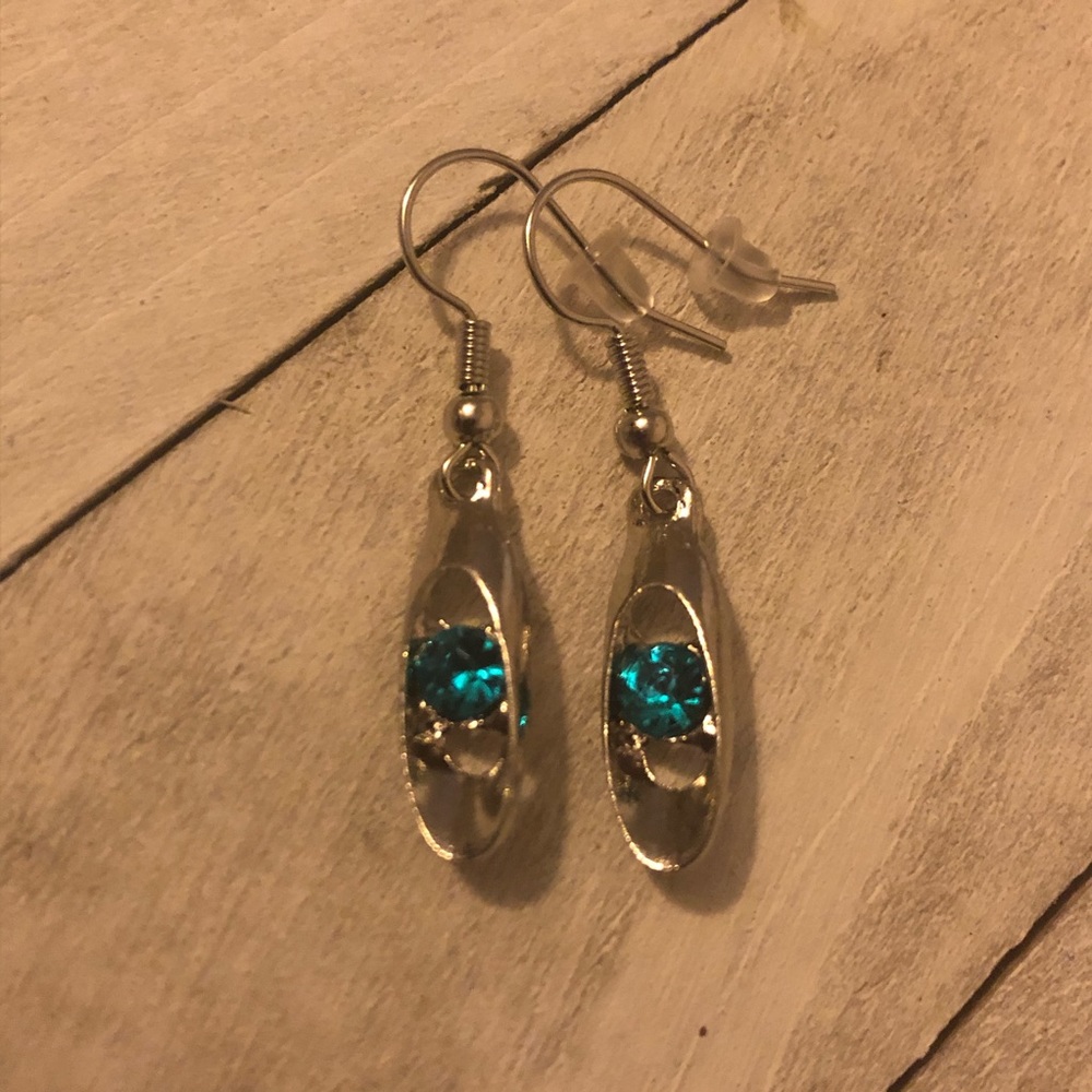 🎃5 for $25🎃 Teal/Aqua Crystal Fashion Earrings